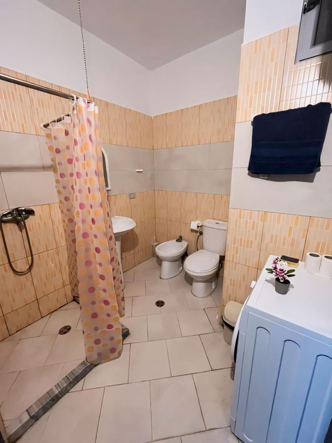 Vlorë Gerald'S Central Apartments מראה חיצוני תמונה