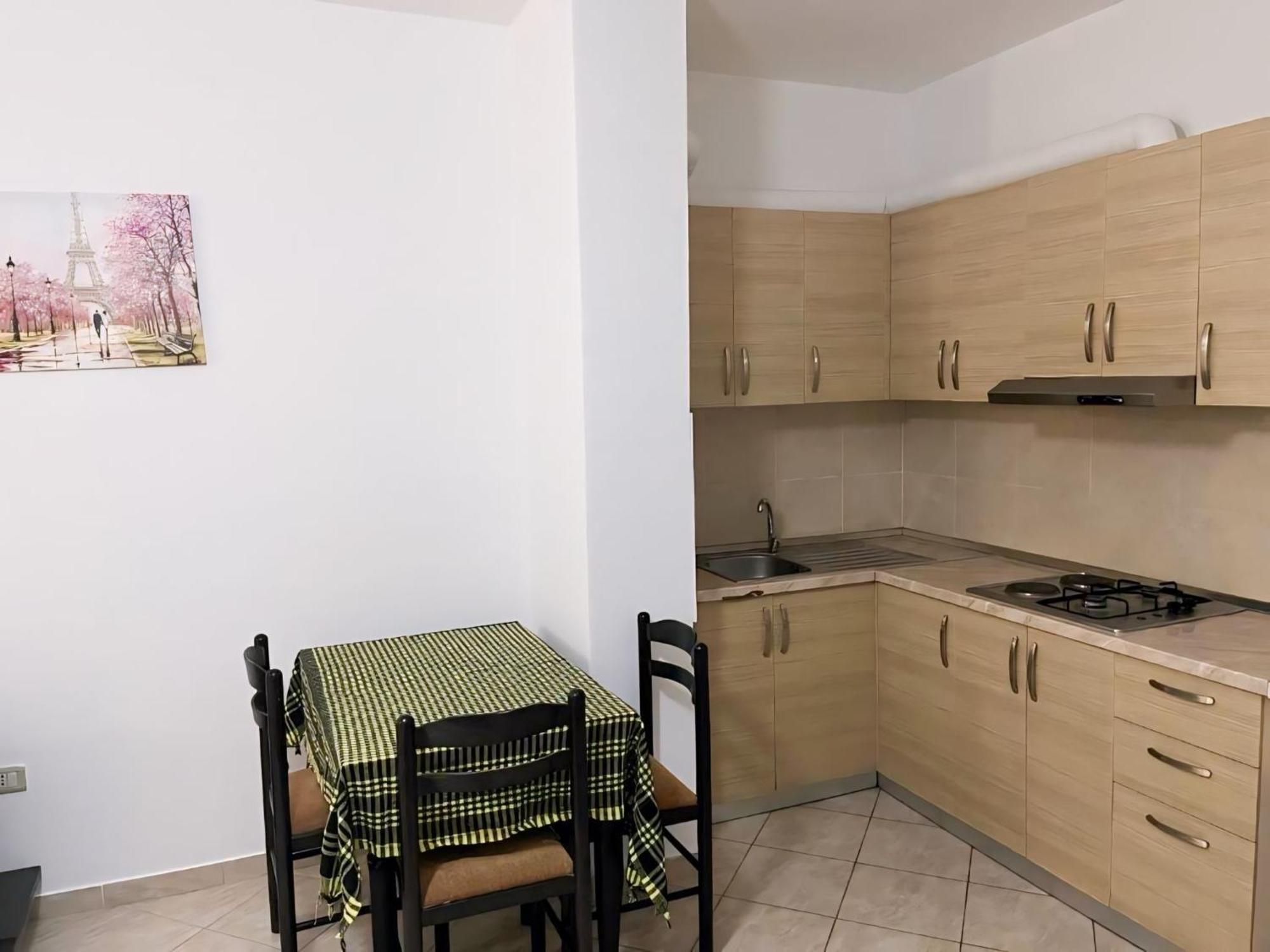 Vlorë Gerald'S Central Apartments מראה חיצוני תמונה